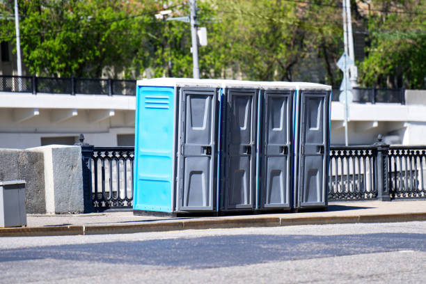 Porta potty delivery and setup in Valley Stream, NY
